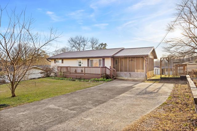 210 Incline Street, Soddy Daisy, TN 37379