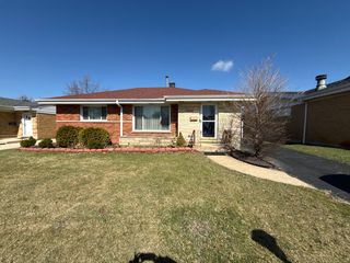 10842 Claridge Avenue, Westchester, IL 60154