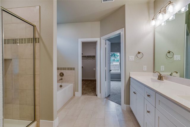 602 Kyle Drive, Tioga, TX 76271