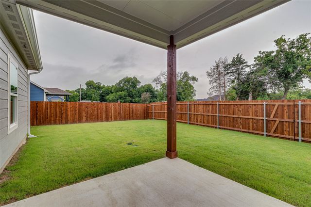 602 Kyle Drive, Tioga, TX 76271