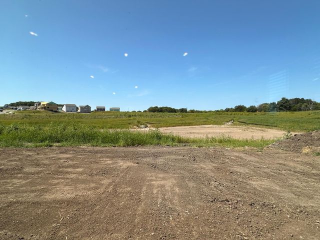 1652 Lund Way, Shakopee, MN 55379