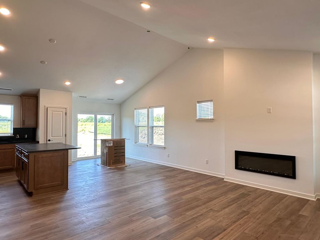 1652 Lund Way, Shakopee, MN 55379 — photo 4
