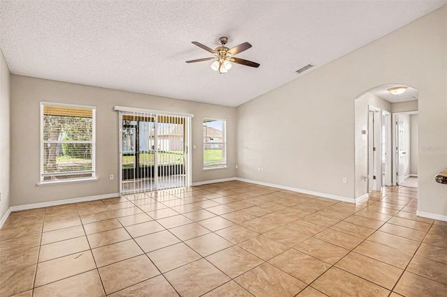 300 KINGFISH DRIVE, Kissimmee, FL 34759