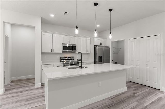 17477 SW 41ST CIR, Ocala, FL 34473