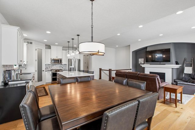 16283 Durango Trail, Lakeville, MN 55044