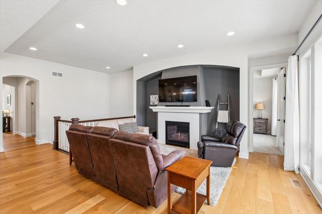 16283 Durango Trail, Lakeville, MN 55044