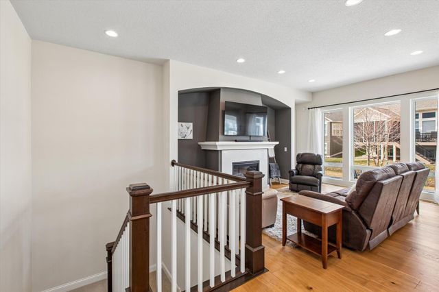 16283 Durango Trail, Lakeville, MN 55044