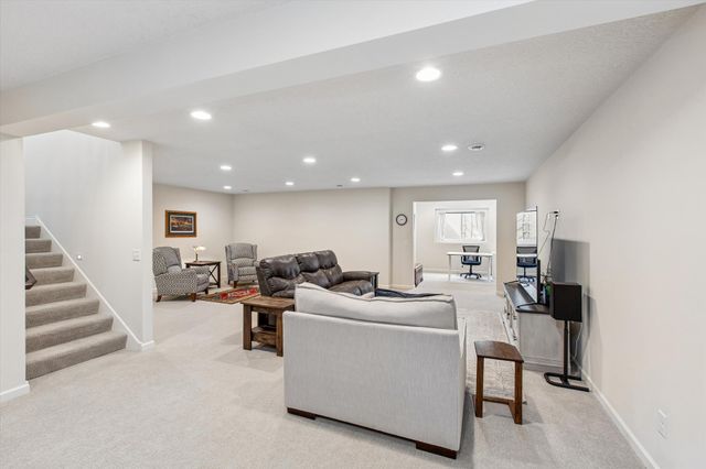 16283 Durango Trail, Lakeville, MN 55044