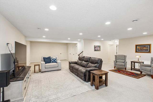 16283 Durango Trail, Lakeville, MN 55044