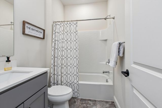 16283 Durango Trail, Lakeville, MN 55044