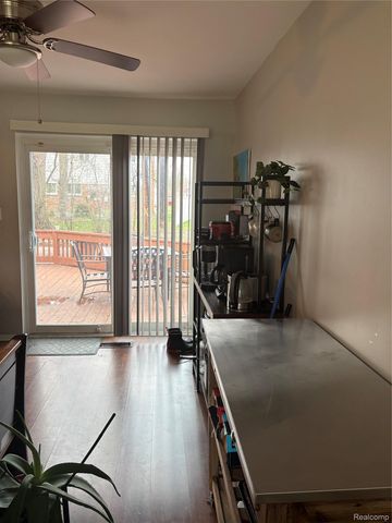 20340 Briarwood Court, Southfield, MI 48076