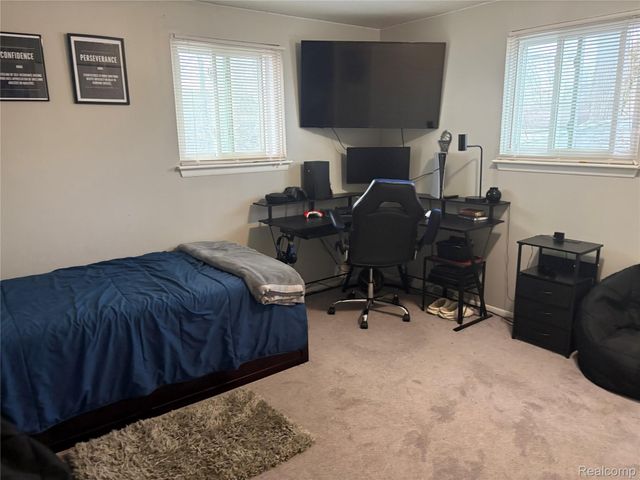 20340 Briarwood Court, Southfield, MI 48076