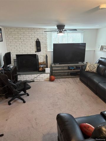 20340 Briarwood Court, Southfield, MI 48076