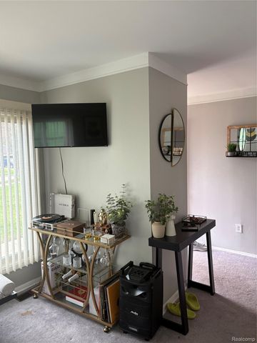 20340 Briarwood Court, Southfield, MI 48076