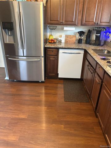 20340 Briarwood Court, Southfield, MI 48076