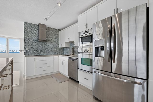 7135 Collins Ave 805, Miami Beach, FL 33141