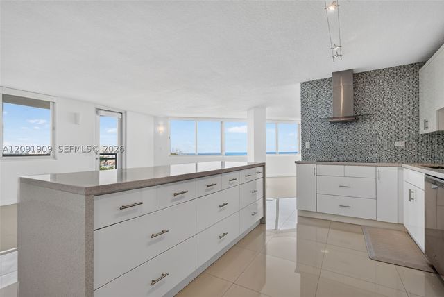 7135 Collins Ave 805, Miami Beach, FL 33141