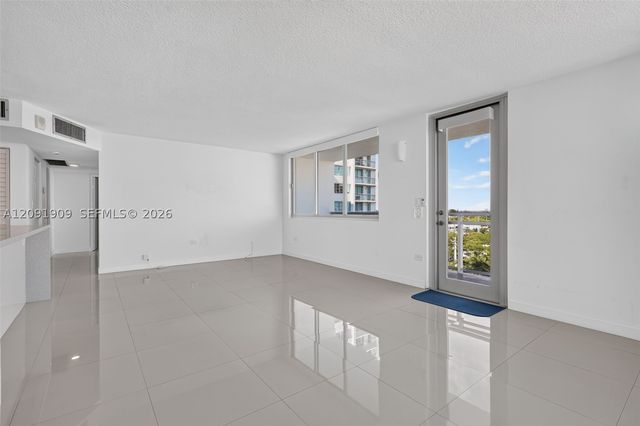 7135 Collins Ave 805, Miami Beach, FL 33141