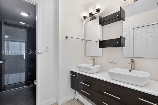 7135 Collins Ave 805, Miami Beach, FL 33141