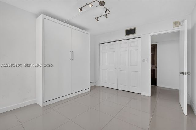 7135 Collins Ave 805, Miami Beach, FL 33141