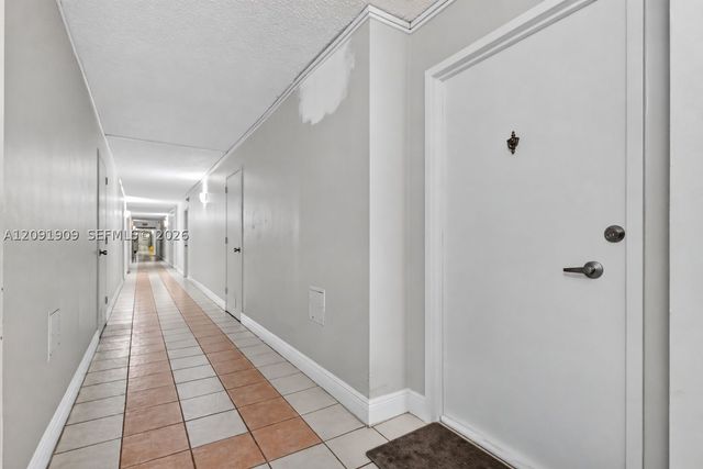 7135 Collins Ave 805, Miami Beach, FL 33141