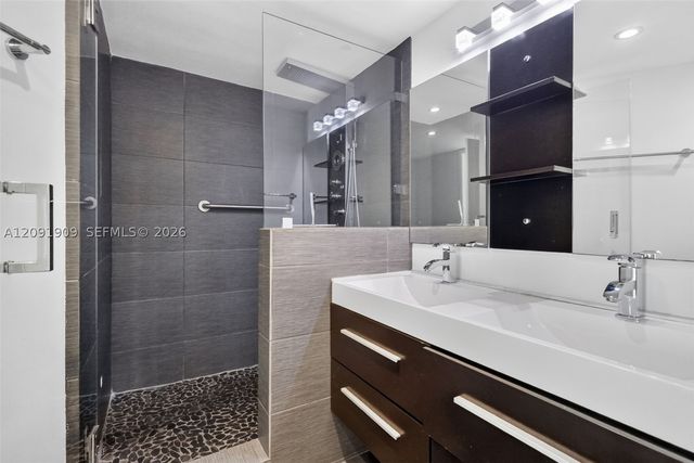 7135 Collins Ave 805, Miami Beach, FL 33141