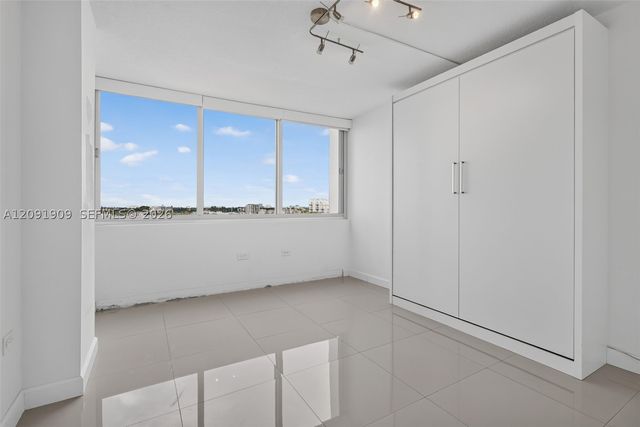 7135 Collins Ave 805, Miami Beach, FL 33141