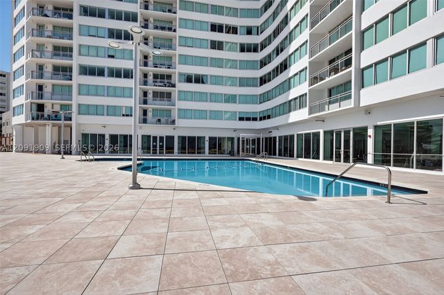 7135 Collins Ave 805, Miami Beach, FL 33141