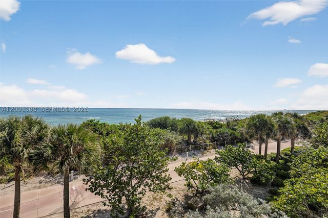 7135 Collins Ave 805, Miami Beach, FL 33141