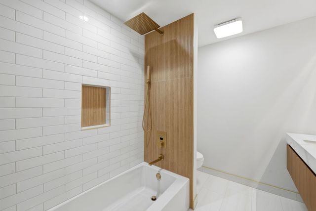 3509 Lawson Road, Glenview, IL 60026