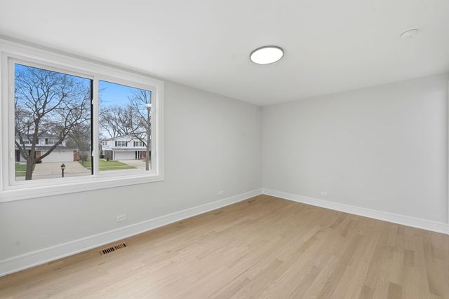 3509 Lawson Road, Glenview, IL 60026