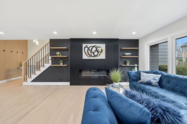 3509 Lawson Road, Glenview, IL 60026