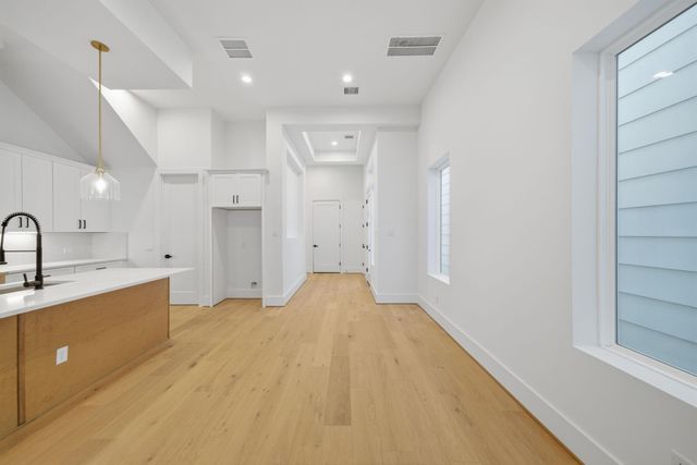 1324 Lawrence Street, Houston, TX 77008