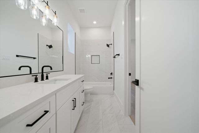 1324 Lawrence Street, Houston, TX 77008