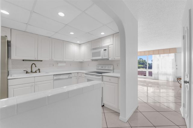 1401 S Federal Hwy 218, Boca Raton, FL 33432