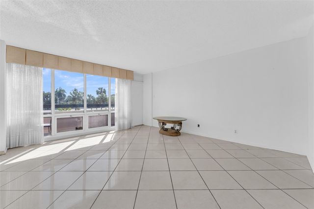 1401 S Federal Hwy 218, Boca Raton, FL 33432