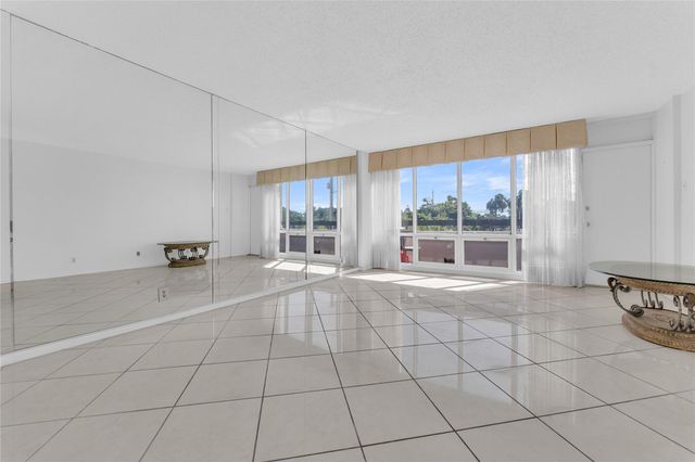 1401 S Federal Hwy 218, Boca Raton, FL 33432