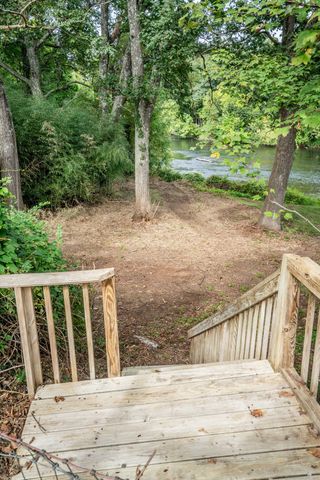 14 Main St Extension, Simsbury, CT 06081