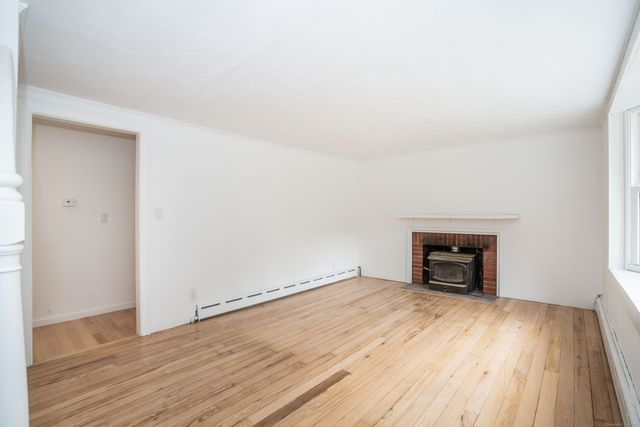 14 Main St Extension, Simsbury, CT 06081