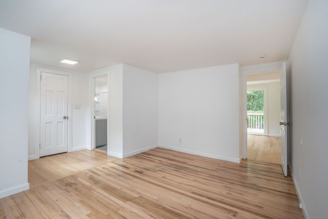 14 Main St Extension, Simsbury, CT 06081