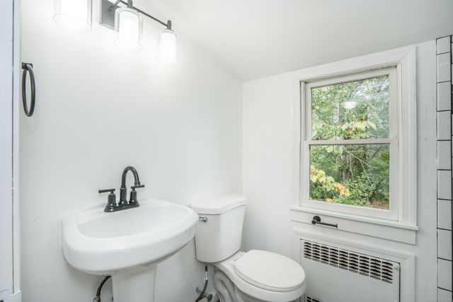 14 Main St Extension, Simsbury, CT 06081