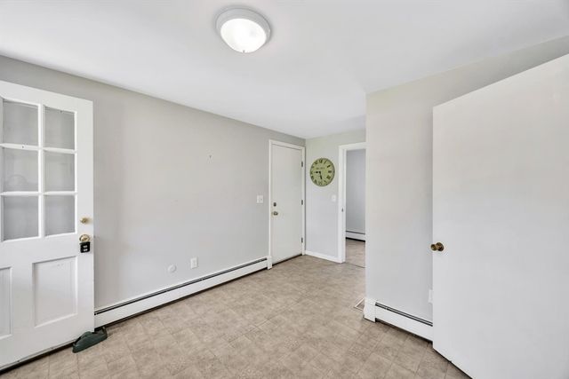 34 S Main St, Dennis, MA 02670