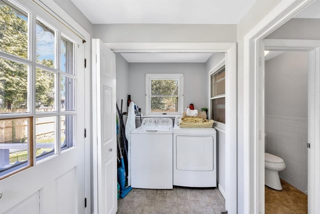 34 S Main St, Dennis, MA 02670
