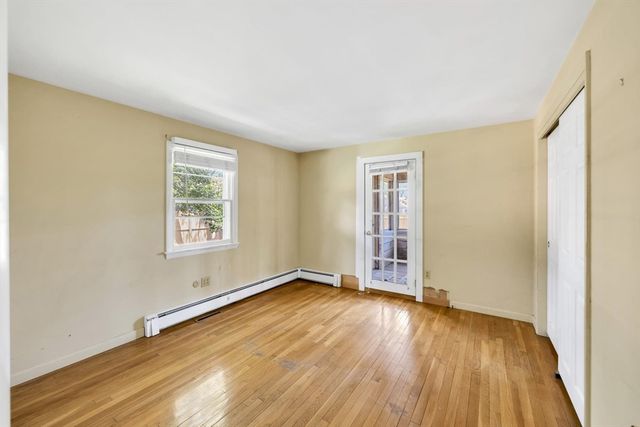 34 S Main St, Dennis, MA 02670
