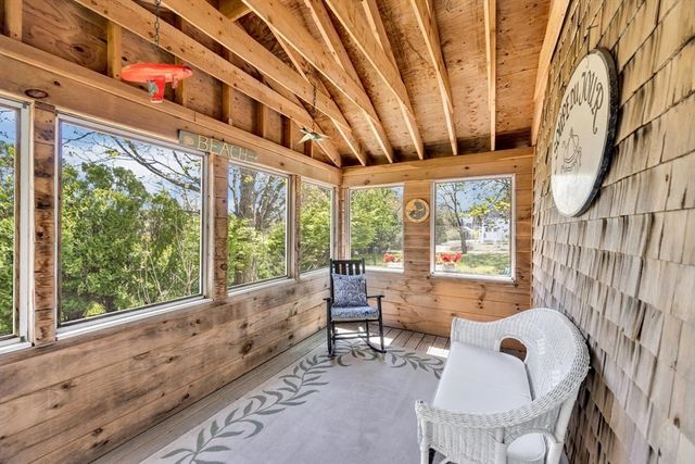 34 S Main St, Dennis, MA 02670