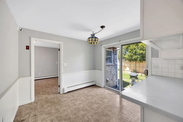 34 S Main St, Dennis, MA 02670