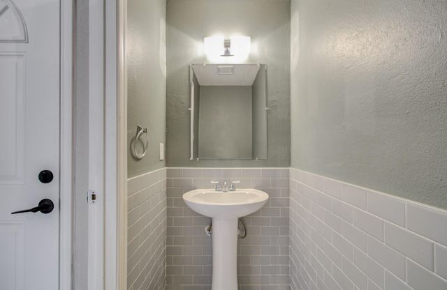 12500 Brookglade Circle 166, Houston, TX 77099