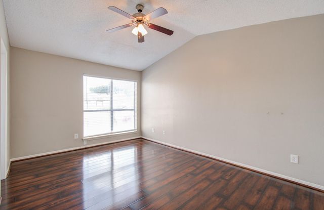 12500 Brookglade Circle 166, Houston, TX 77099