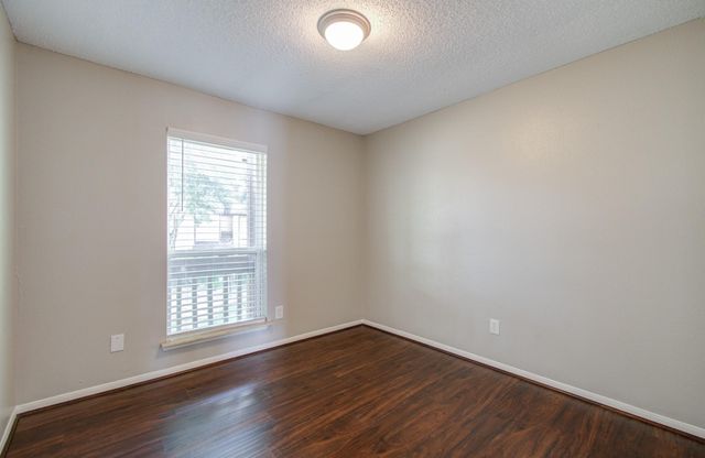 12500 Brookglade Circle 166, Houston, TX 77099