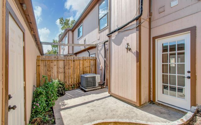 12500 Brookglade Circle 166, Houston, TX 77099